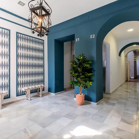 Atgr Luminoso Atico Con Terraza, Calle Antonia Diaz * セビリア